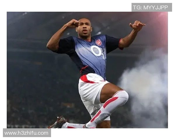 足球明星时尚秀场球袜搭配展现个性风采与运动魅力 足球明星时尚秀场球袜搭配展现个性风采与运动魅力