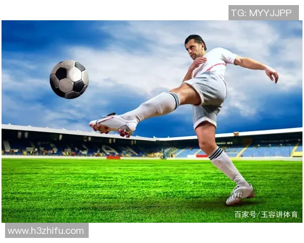足球明星精彩瞬间踢球动作集锦展现运动魅力与技术之美 足球明星精彩瞬间踢球动作集锦展现运动魅力与技术之美
